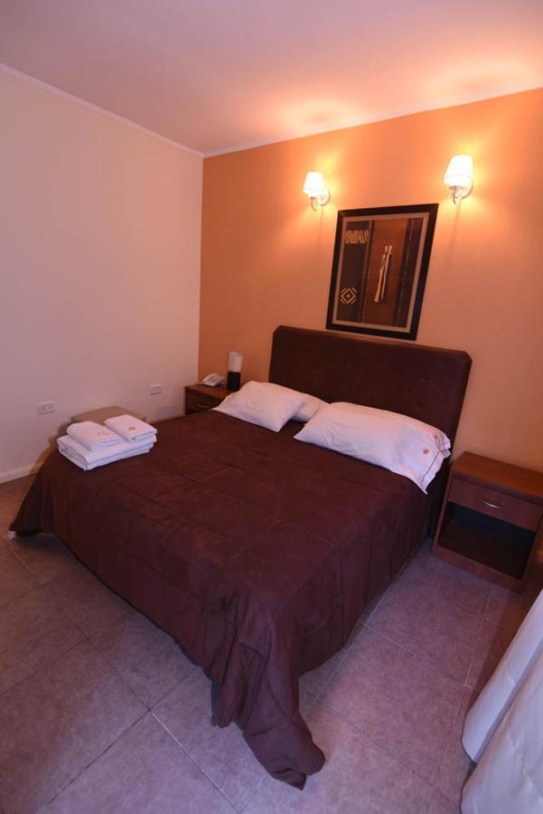 Hotel Aeropuerto Ezeiza Casa De Mr Monte Grande Ngoại thất bức ảnh