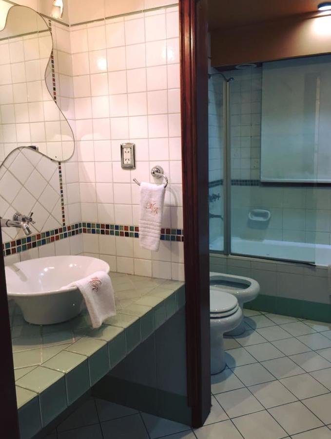 Hotel Aeropuerto Ezeiza Casa De Mr Monte Grande Ngoại thất bức ảnh